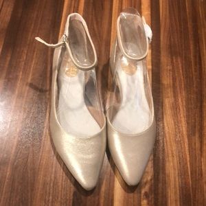 Franco Sarto Gold Flats